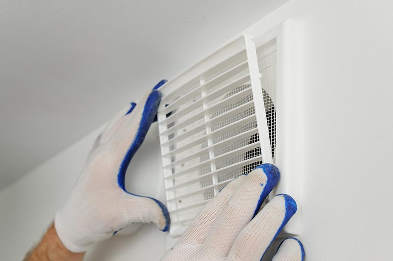 Why You Should Seal Your Ducts This Spring for a Better Summer